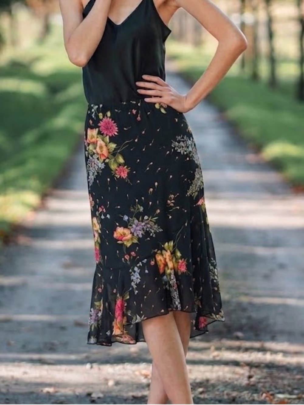 Vintage Versailles Y2K Ruffle Hem Side Slit Midi Floral Skirt